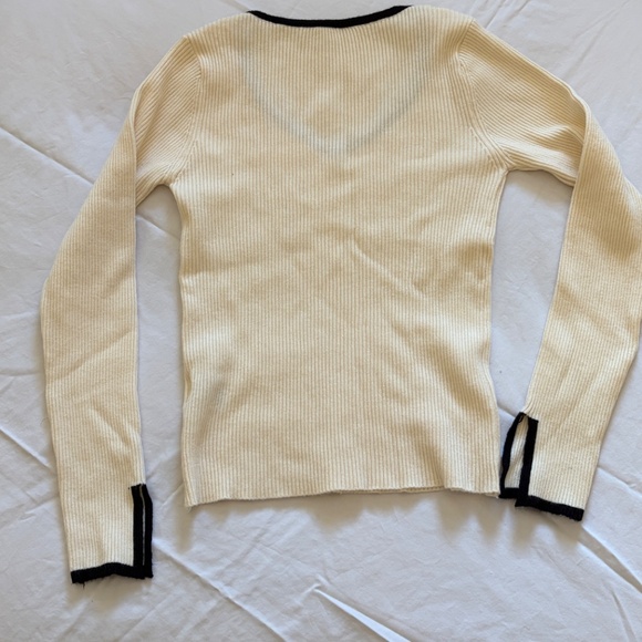 Shein Contrast Knit Slim Fit Top XS - Picture 2 of 5